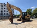 2016 Caterpillar 320CL crawler excavator, side view