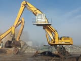 2005 Liebherr A944BHD material handler side view