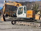 2006 Liebherr 924 COMPACT crawler excavator side view