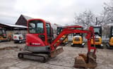 2011 Bobcat 425 EG mini excavator, side view