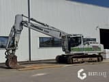 2018 Liebherr R926 LC crawler excavator, side view