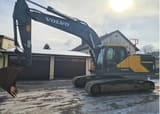 2020 Volvo EC250EL crawler excavator side view