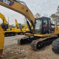 Caterpillar 325D crawler excavator, front three-quarter view