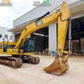 2018 Caterpillar 320GC crawler excavator, side view