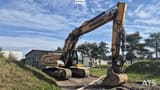 2015 Liebherr R936 NLC crawler excavator, side view