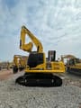 2024 Komatsu PC200-8 Raupenbagger, Seitenansicht