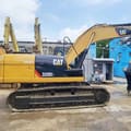 Escavatore cingolato Caterpillar 320D2 del 2020, vista laterale