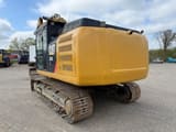 2011 Caterpillar 324E crawler excavator, side view