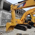 2015 Caterpillar 320D crawler excavator, side view of boom and bucket