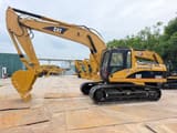 2017 Caterpillar 325CL Crawler Excavator