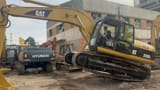 2018 Caterpillar 320CL crawler excavator, side view