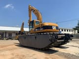 2018 Caterpillar 320CL crawler excavator, rear three-quarter view