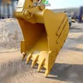 2021 Caterpillar 320 crawler excavator bucket detail