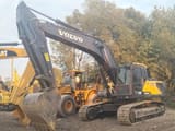 2022 Volvo EC290 crawler excavator, side profile view