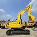 2024 Komatsu PC200-8 Raupenbagger, Seitenansicht