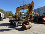 2012 Liebherr A904 C LITRONIC wheel excavator, front three-quarter view