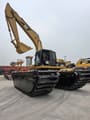 2020 Caterpillar 320CL Amphibienbagger, Front-Dreiviertelansicht