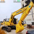2022 Komatsu PC220-8 paletli ekskavatör, yandan görünüm