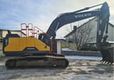 2020 Volvo EC250EL crawler excavator, side profile view