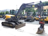 2019 Volvo ECR88D crawler excavator, front three-quarter view