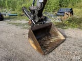 1992 Åkerman H7C crawler excavator bucket detail