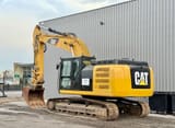 2015 Caterpillar 324ELN crawler excavator side view