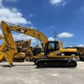 2018 Caterpillar 325CL crawler excavator side view