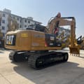 Escavadora de rastos Caterpillar 320D2 L de 2023, vista traseira a três quartos