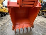 2016 Doosan DH150W-7 wheel excavator bucket close-up