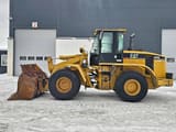 2003 Caterpillar 938G wheel loader, side view