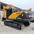 2015 Hyundai 220-9S crawler excavator, rear three-quarter view