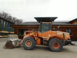 2010 Doosan DL200 wheel loader side view