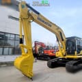 2012 Komatsu PC200-8 koparka gąsienicowa, widok z przodu pod kątem
