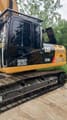Escavatore cingolato Caterpillar 320D2 del 2024, vista laterale