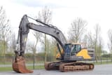 2016 Volvo EC300EL crawler excavator, side view