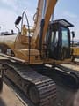 Escavatore cingolato Caterpillar 320D del 2018, vista laterale