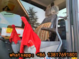 Escavadora de rastos Komatsu PC220-8 2022 vista interior da cabina