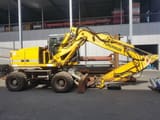 1995 Furukawa W 725 LS wheel excavator side view