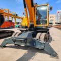 2023 Hyundai 210-9 wheel excavator front view