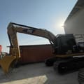 Escavatore cingolato Caterpillar 320D2 del 2023, vista laterale