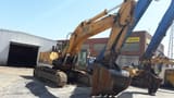 2001 Liebherr R954 B crawler excavator, side view