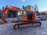 2004 Hitachi ZX225USR crawler excavator side view