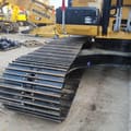 2020 Caterpillar 320D гусеничный экскаватор, вид сзади на гусеницу