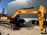 2016 Hyundai HX380L crawler excavator, side profile view