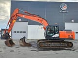2014 Hitachi Zaxis 210LC crawler excavator side view