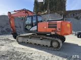 2013 Hitachi Zaxis 290LC excavator, side view