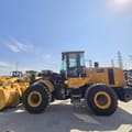 2023 XCMG LW500HV wheel loader, side profile view