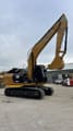 Excavadora de orugas Caterpillar 320D2 2023, vista de perfil lateral