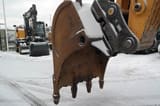2008 Hyundai R360LC-7A crawler excavator bucket close-up