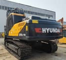 2016 Hyundai R220LC-9S crawler excavator rear three-quarter view
